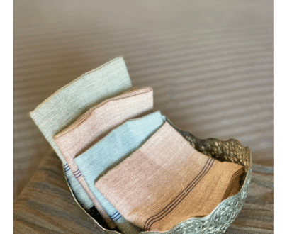 Khadi Henki /खादी रूमाल 35gm(18× 16 inch )